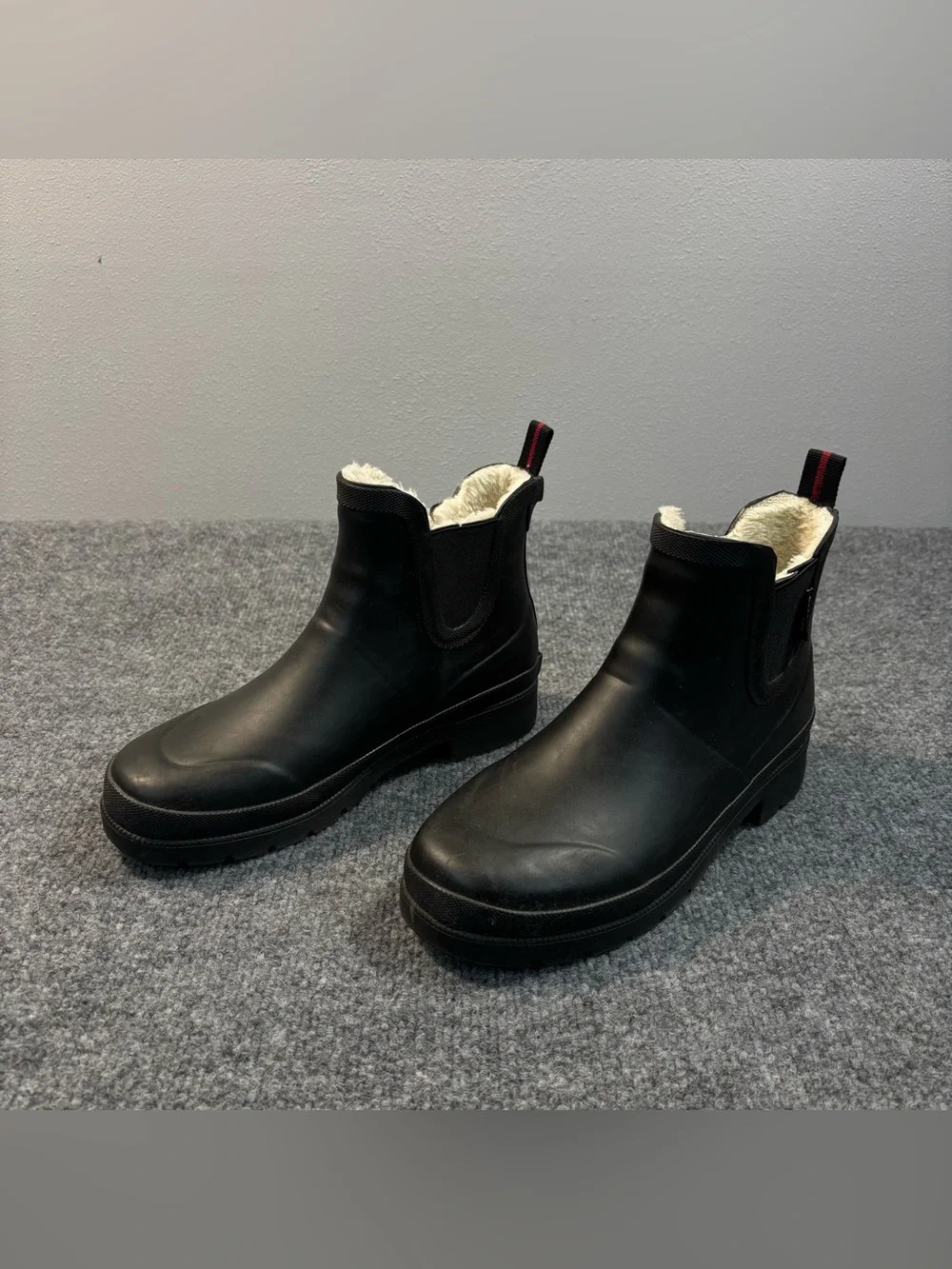Tretorn Womens Rain Boots Sz 7 Chelsea Black Rubber Fur Lined Lina Ankle Booties